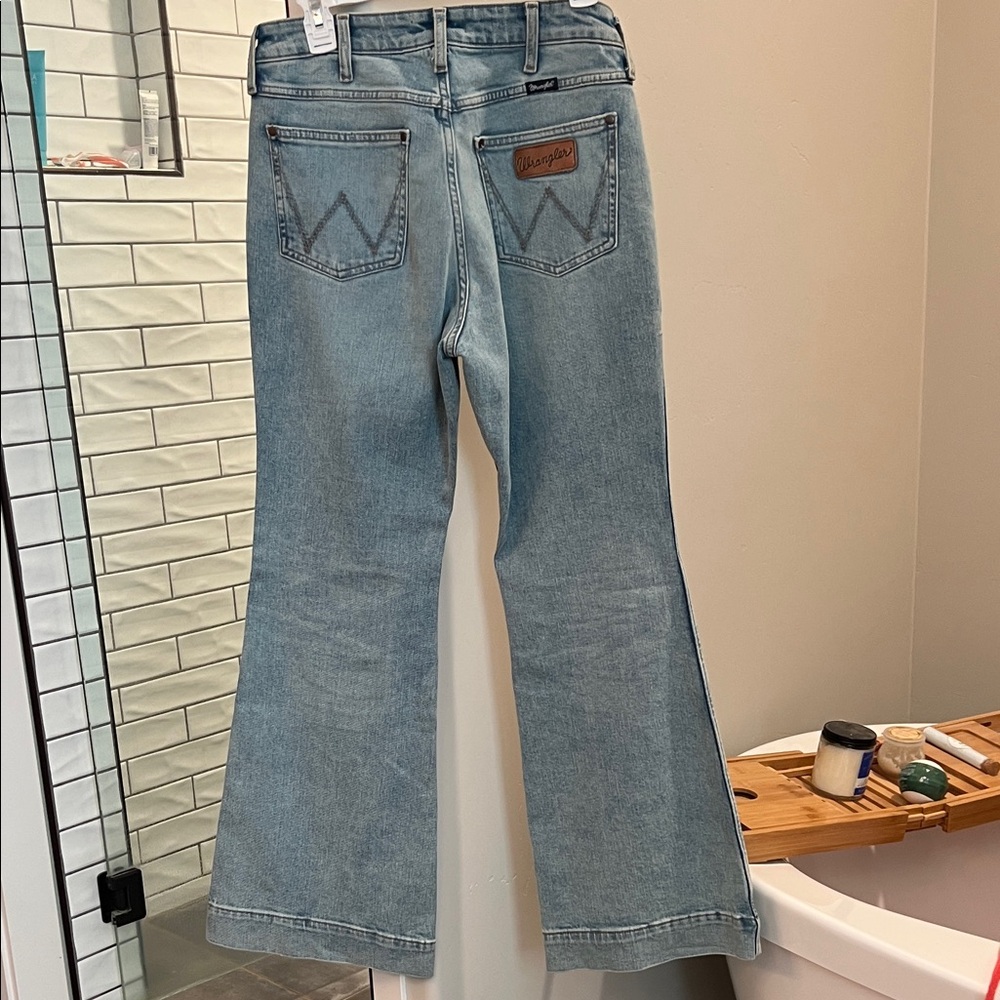 Wrangler Women's Sky Blue Flare Jeans